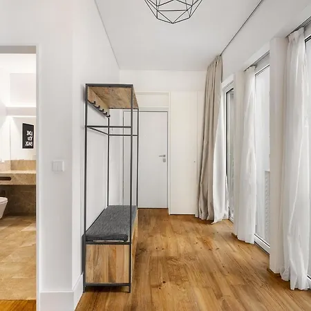 Whome | Ribeira 11 Design Апартаменти *